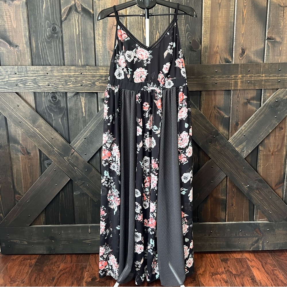 Torrid Floral Georgette Maxi Dress‎ Size 1 Black Smocked Sheer Lined Festival